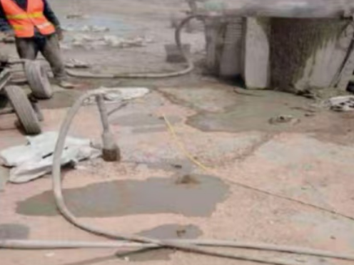 银海水泥混凝土路面板底注浆技术 路面脱空注浆整治方案